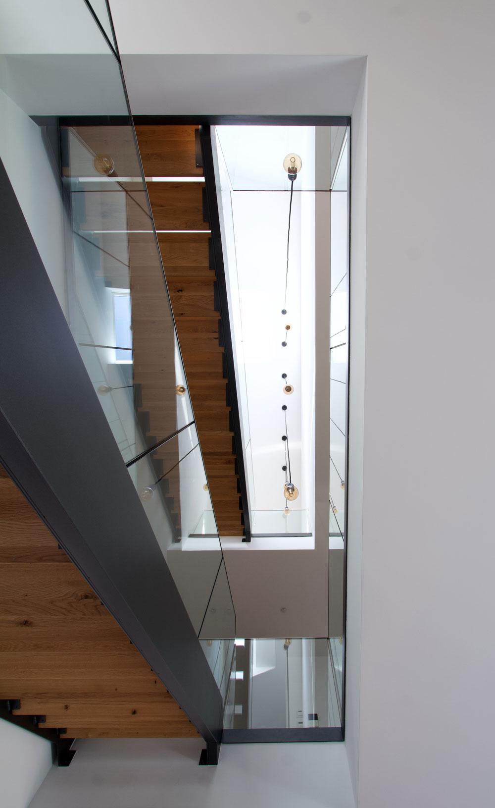 Kirner_Stahlwangentreppe_2021_14